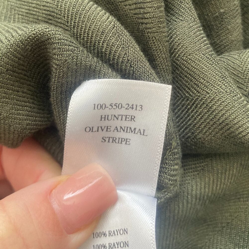 Rails | Hunter Flannel in Olive Animal Stripe - Picture 5 of 6